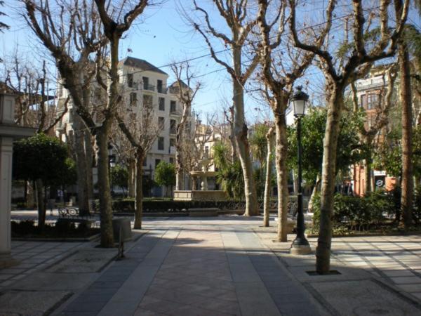 Fantastico Apartamento Trajano Parking Gratuito Γρανάδα Εξωτερικό φωτογραφία